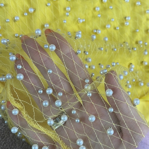 yellow pearl detailing crop and skirt set - Picture 3 of 3